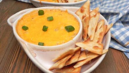 Buffalo Chicken Dip with Sour Cream