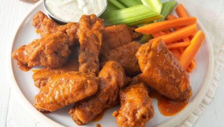 Restaurant-Style Buffalo Chicken Wings