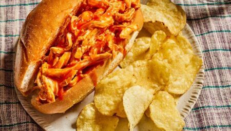 Slow Cooker Buffalo Chicken Sandwiches