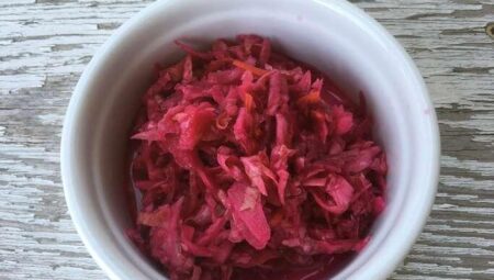 Russian Cabbage and Beet Salad