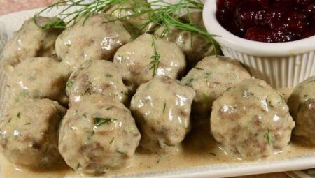 Swedish Meatballs with Creamy Dill Sauce