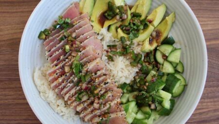 Everything Bagel Seared Tuna Bowl