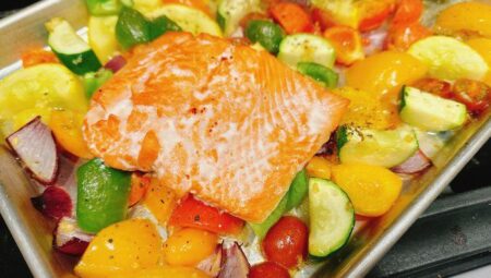 Sheet Pan Salmon and Veggies