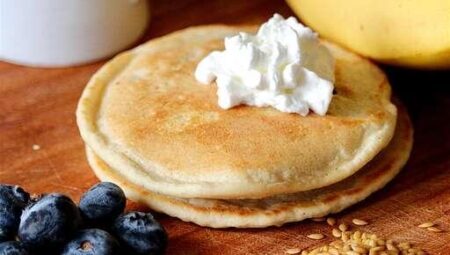 Easy Flourless Banana Flax Pancakes