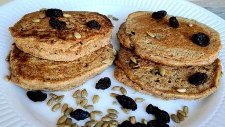 Low-Cholesterol Whole Wheat Pancakes